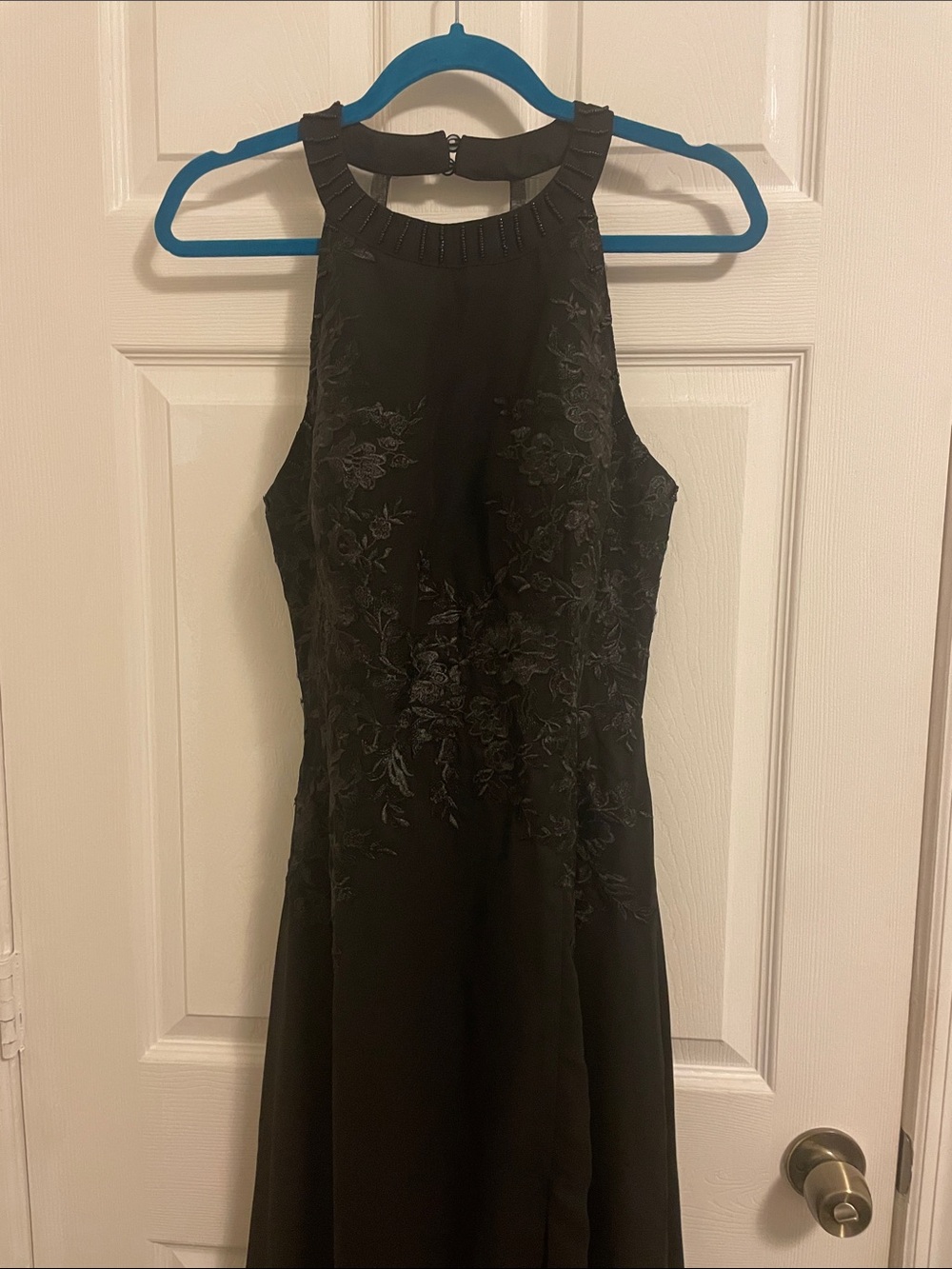 Elegant Black Halter Evening Dress